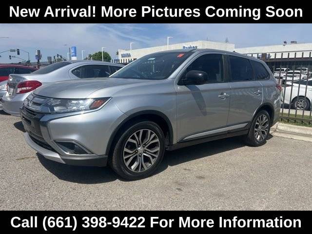 2018 Mitsubishi Outlander ES FWD photo