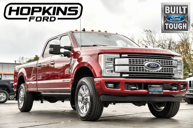 2019 Ford F-350 Super Duty Platinum 4WD photo