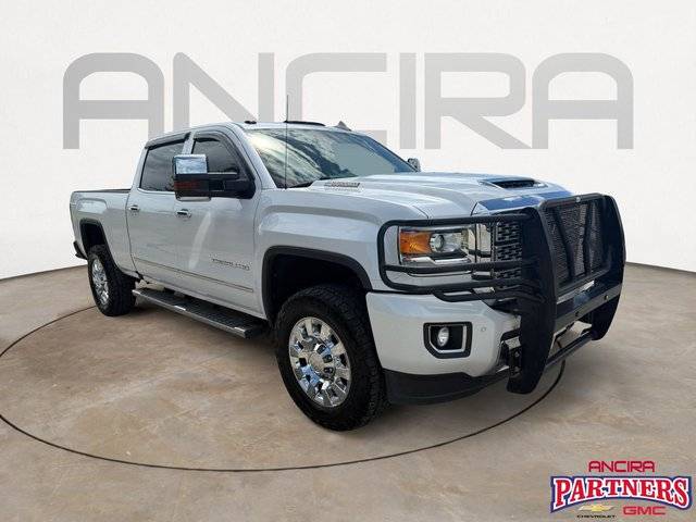 2019 GMC Sierra 2500HD Denali 4WD photo