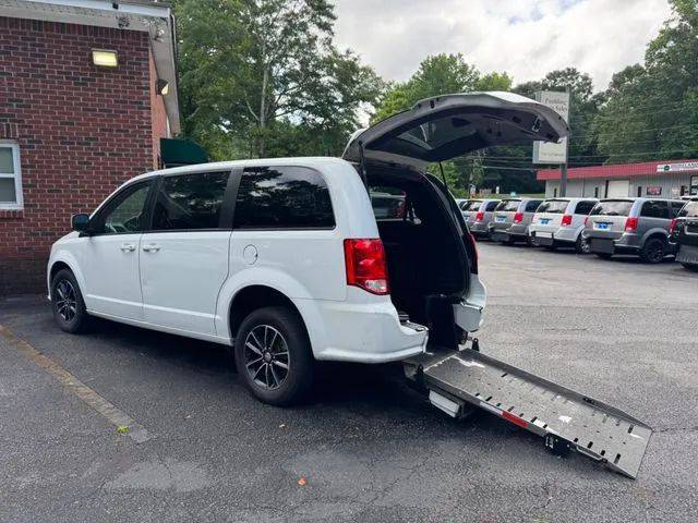 2018 Dodge Grand Caravan SE Plus FWD photo