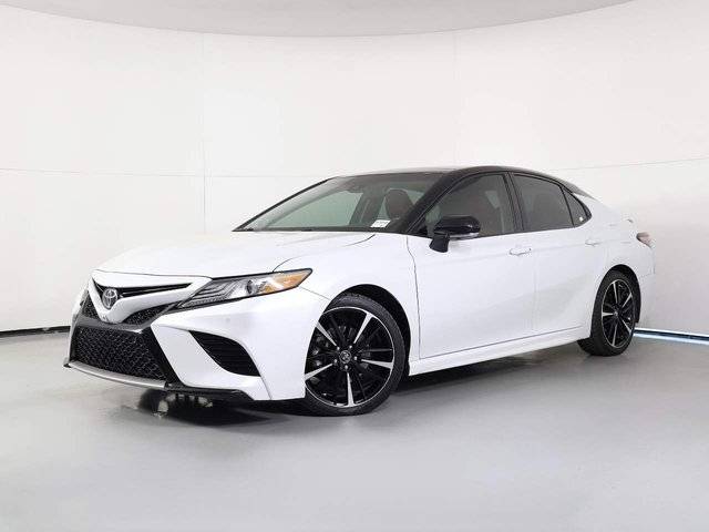 2018 Toyota Camry XSE V6 FWD photo