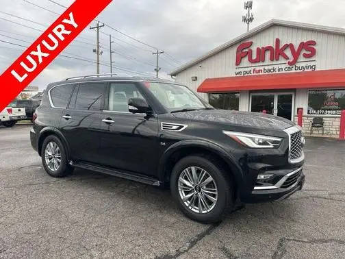 2018 Infiniti QX80  4WD photo