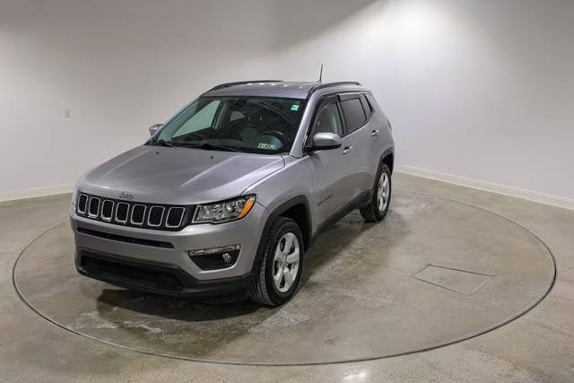 2018 Jeep Compass Latitude 4WD photo