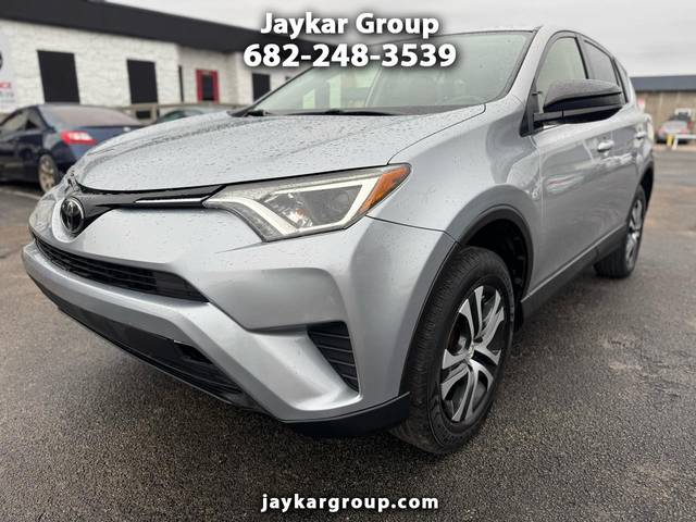 2018 Toyota RAV4 LE FWD photo