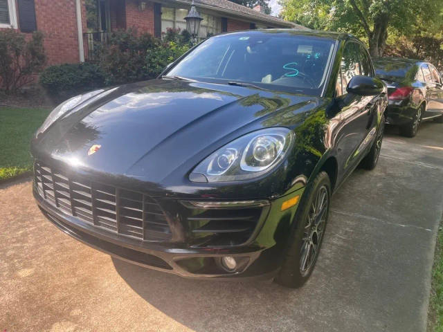 2018 Porsche Macan AWD photo