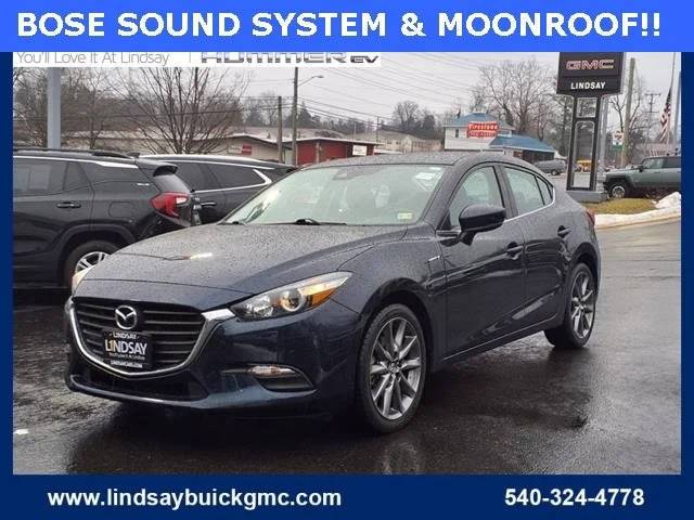 2018 Mazda 3 Touring FWD photo