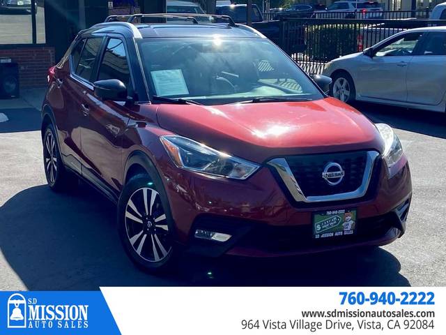 2018 Nissan Kicks SR FWD photo