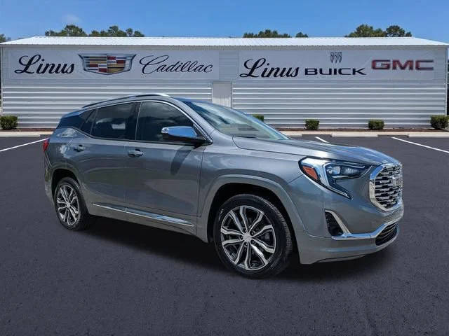 2019 GMC Terrain Denali FWD photo
