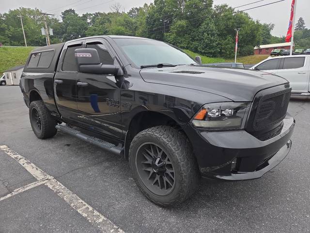 2018 Ram 1500 Express 4WD photo