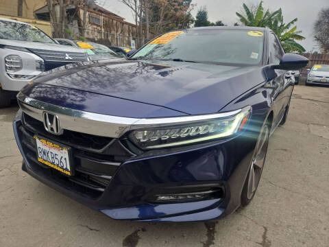 2018 Honda Accord Touring 1.5T FWD photo
