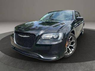 2018 Chrysler 300 Touring RWD photo