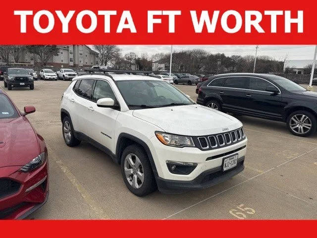 2018 Jeep Compass Latitude FWD photo