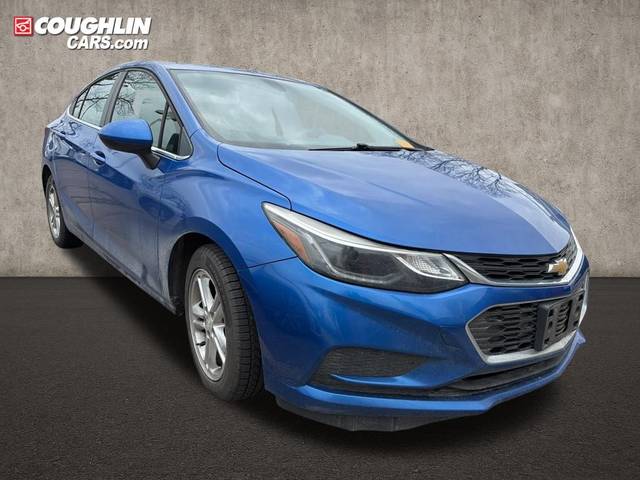 2018 Chevrolet Cruze LT FWD photo