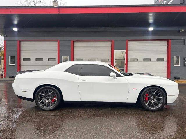 2018 Dodge Challenger 392 Hemi Scat Pack Shaker RWD photo