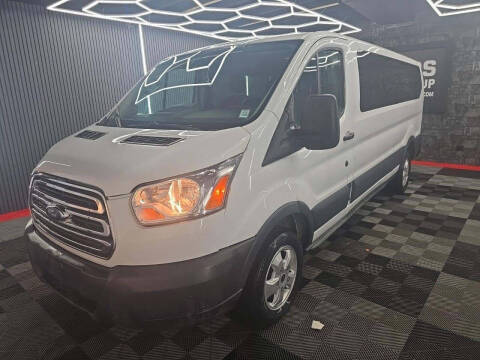 2017 Ford Transit Passenger Wagon XLT RWD photo