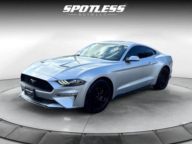 2018 Ford Mustang EcoBoost RWD photo