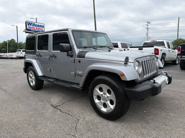 2015 Jeep Wrangler Unlimited Sahara 4WD photo