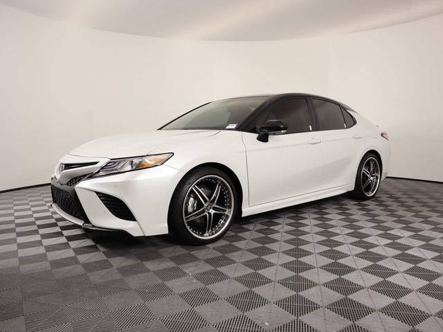 2018 Toyota Camry XSE V6 FWD photo