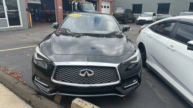 2018 Infiniti Q60 2.0t LUXE RWD photo