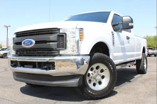 2018 Ford F-250 Super Duty XL 4WD photo