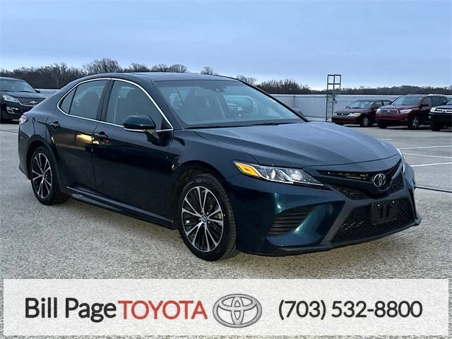 2018 Toyota Camry SE FWD photo