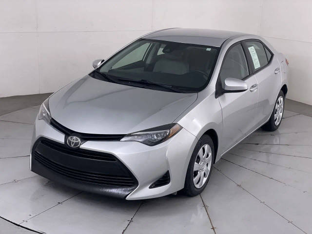 2019 Toyota Corolla LE FWD photo