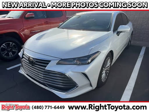 2019 Toyota Avalon Limited FWD photo