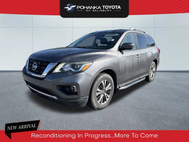 2018 Nissan Pathfinder SL 4WD photo