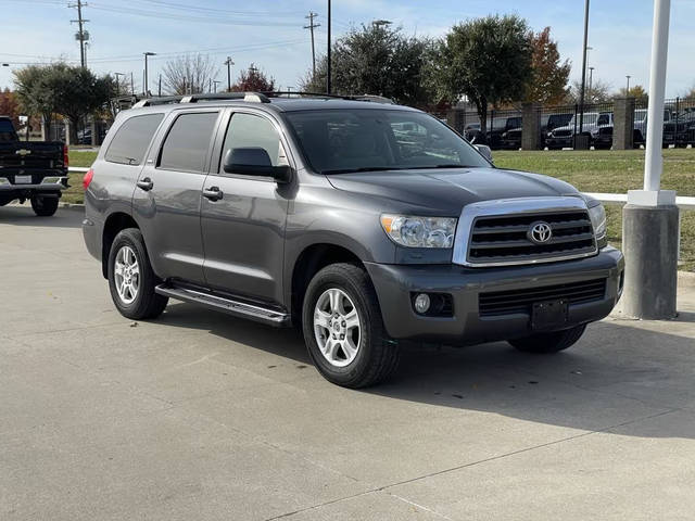 2017 Toyota Sequoia SR5 4WD photo