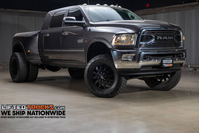 2018 Ram 3500 Laramie Longhorn 4WD photo