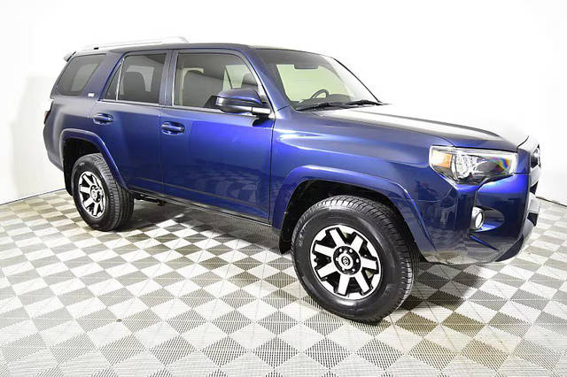 2018 Toyota 4Runner SR5 4WD photo