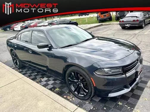 2018 Dodge Charger SXT RWD photo