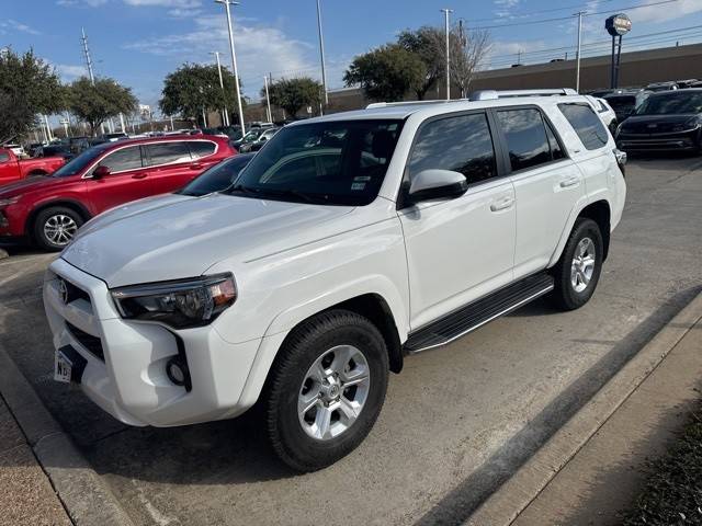 2018 Toyota 4Runner SR5 RWD photo