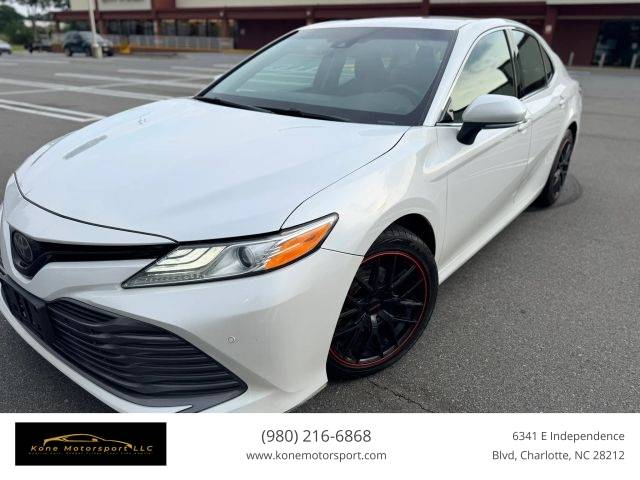 2018 Toyota Camry XLE FWD photo