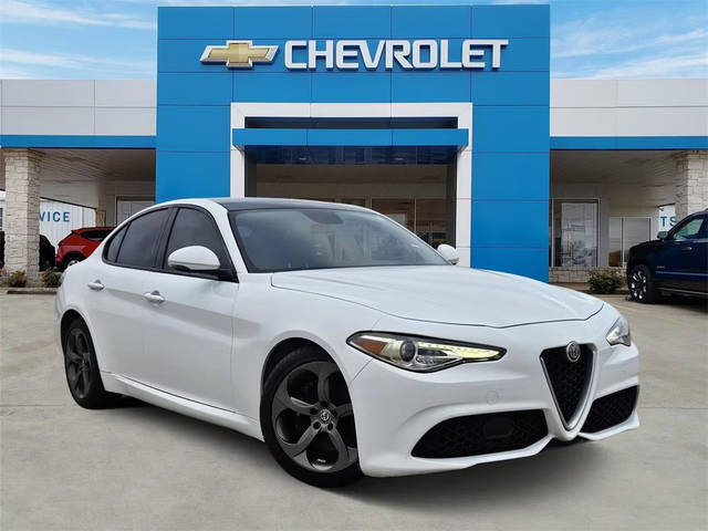 2018 Alfa Romeo Giulia RWD photo