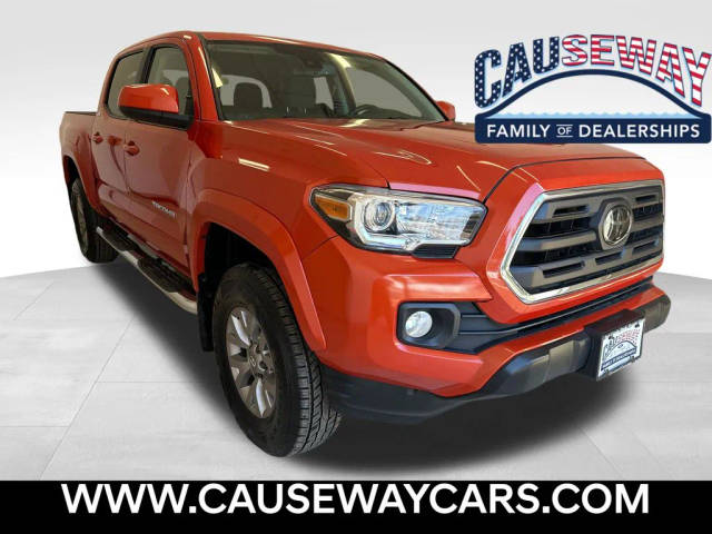 2018 Toyota Tacoma SR5 4WD photo