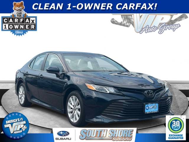 2018 Toyota Camry LE FWD photo