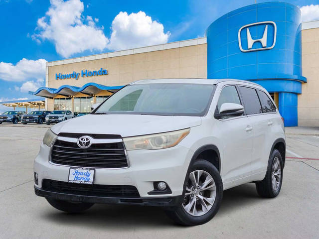 2015 Toyota Highlander XLE FWD photo
