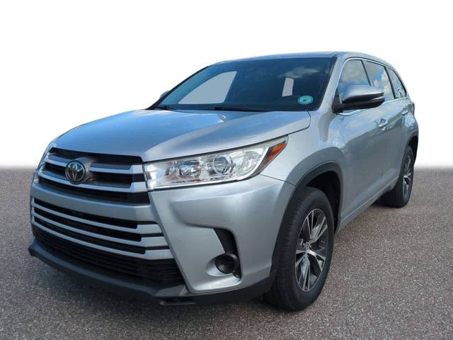 2018 Toyota Highlander LE FWD photo