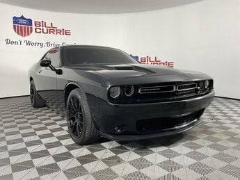 2018 Dodge Challenger SXT Plus RWD photo