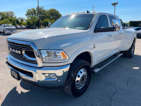 2018 Ram 3500 Limited 4WD photo