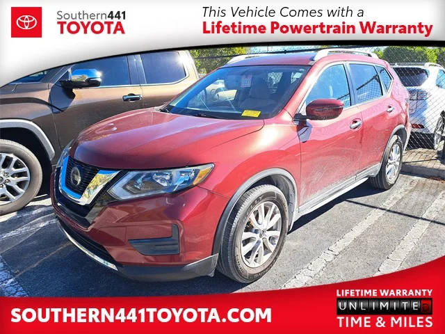 2018 Nissan Rogue SV FWD photo