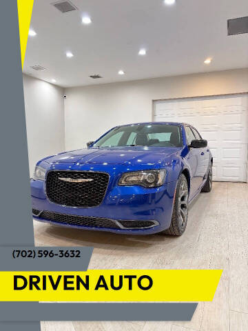 2018 Chrysler 300 Touring RWD photo