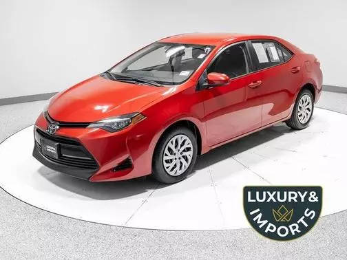 2019 Toyota Corolla LE FWD photo