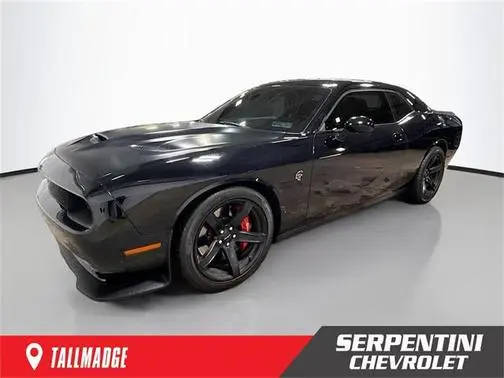 2018 Dodge Challenger SRT Hellcat RWD photo