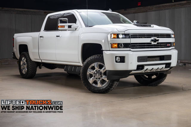 2018 Chevrolet Silverado 2500HD LTZ 4WD photo