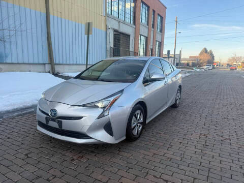 2018 Toyota Prius Two FWD photo