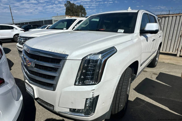 2018 Cadillac Escalade Premium Luxury 4WD photo