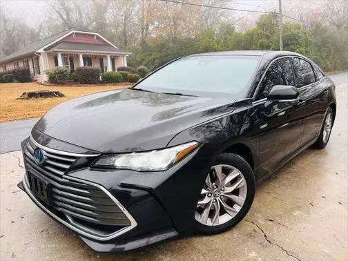 2019 Toyota Avalon Hybrid XLE FWD photo