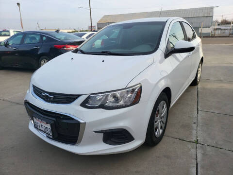 2018 Chevrolet Sonic LS FWD photo